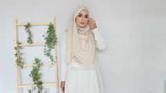 Malika satin instant shawl Cream