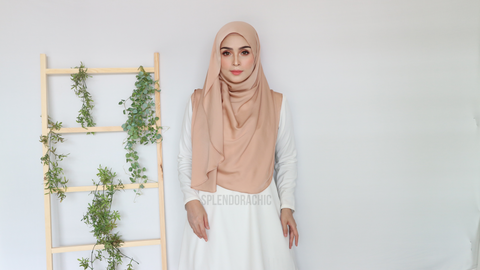 Malika satin instant shawl Bronzegold