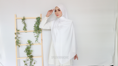 Malika satin long shawl PearlWhite