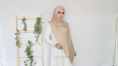 Malika satin long shawl Champagne