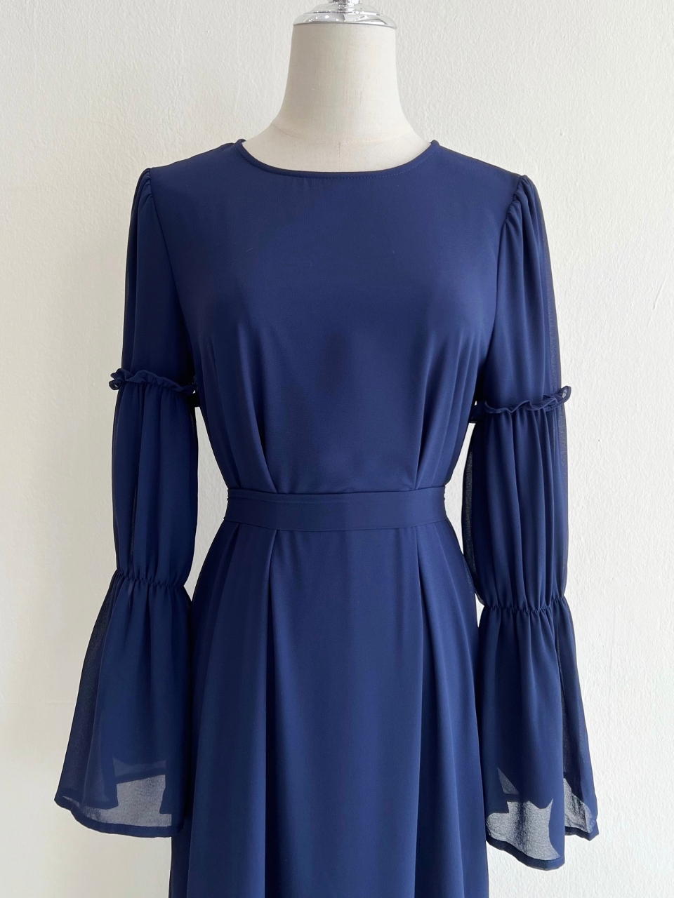 Rita ruffle dress Navy