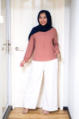 Nayla button top