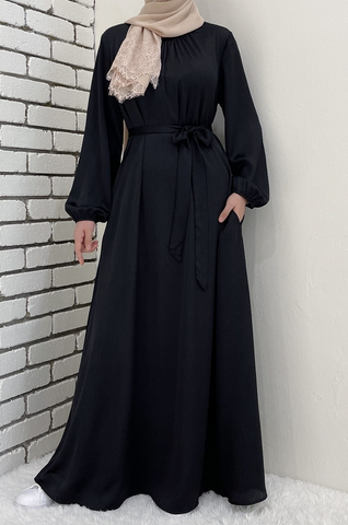 Inayah dress Black