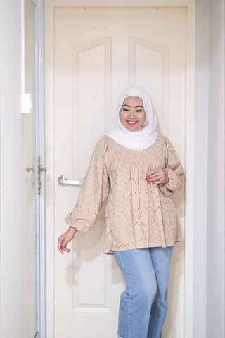 Atiya eyelet puff balloon sleeve top