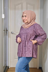 Viola eyelet puff balloon sleeve top