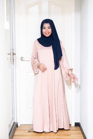 Pleated flair jubah with zip