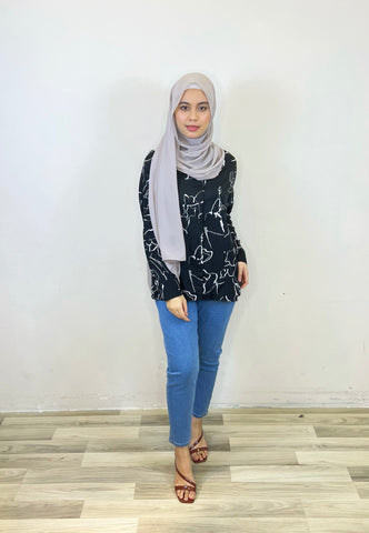 Alisha printed button top